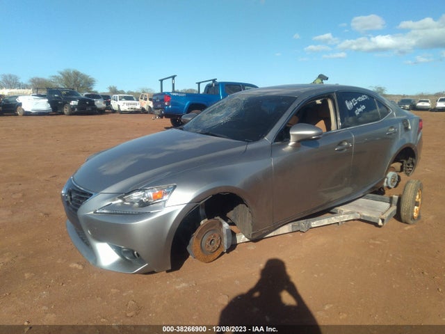 JTHBA1D28G5013095 Lexus IS 200T