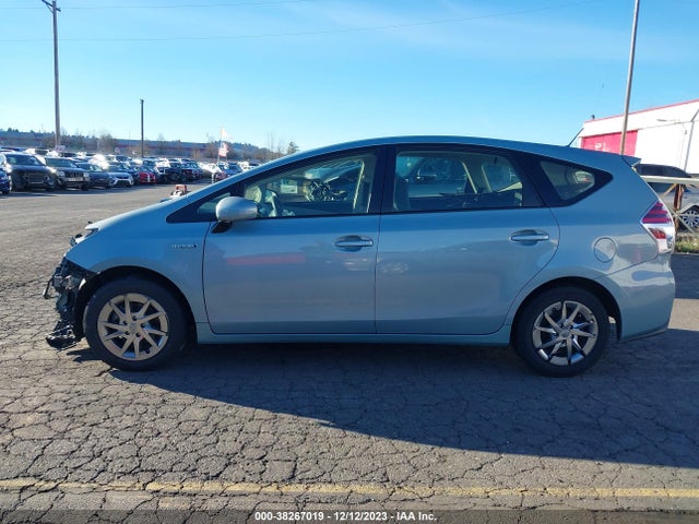 Toyota Prius V Three 2015 JTDZN3EU7FJ022344 Image 15