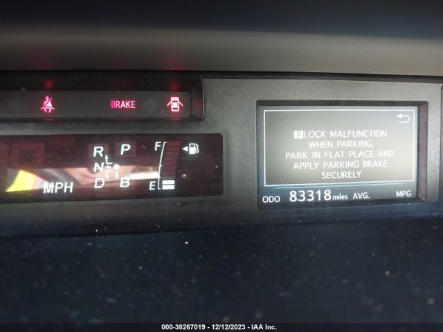 Toyota Prius V Three 2015 JTDZN3EU7FJ022344 Image 7