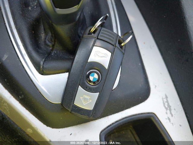 BMW X1 Sdrive28i 2015 WBAVM1C59FV316576 Image 11