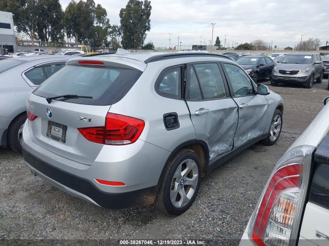 BMW X1 Sdrive28i 2015 WBAVM1C59FV316576 Image 4