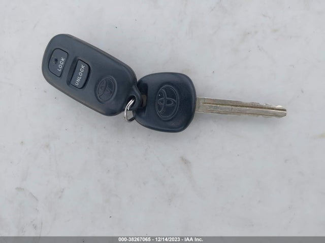 2000 TOYOTA CAMRY SOLARA SLE V6 VIN: 2T1CF28P0YC286345