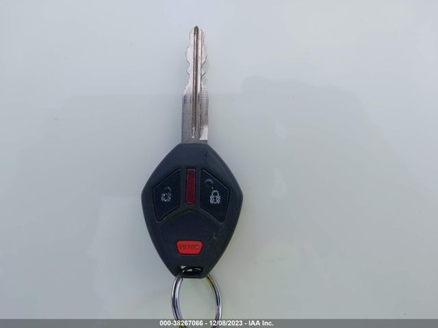 JA4AD2A36FZ010477 Mitsubishi Outlander Es