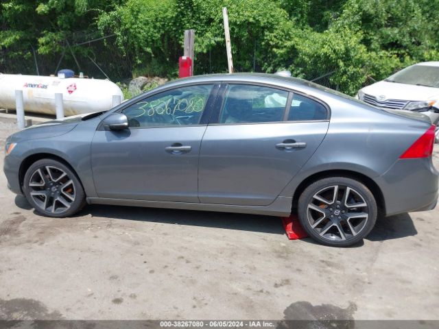 YV140MTL8J2459601 Volvo S60 T5 Dynamic