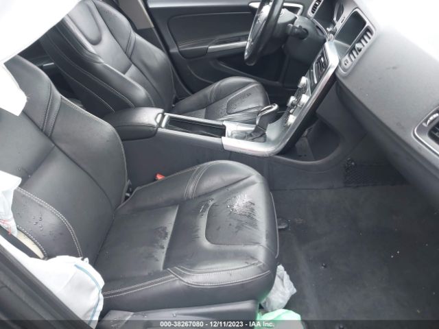 YV140MTL8J2459601 Volvo S60 T5 Dynamic