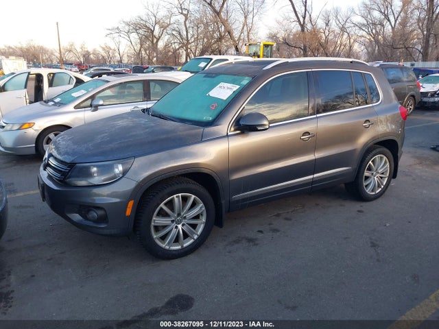 WVGBV7AX9FW552659 Volkswagen 2015