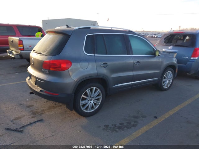 WVGBV7AX9FW552659 Volkswagen 2015