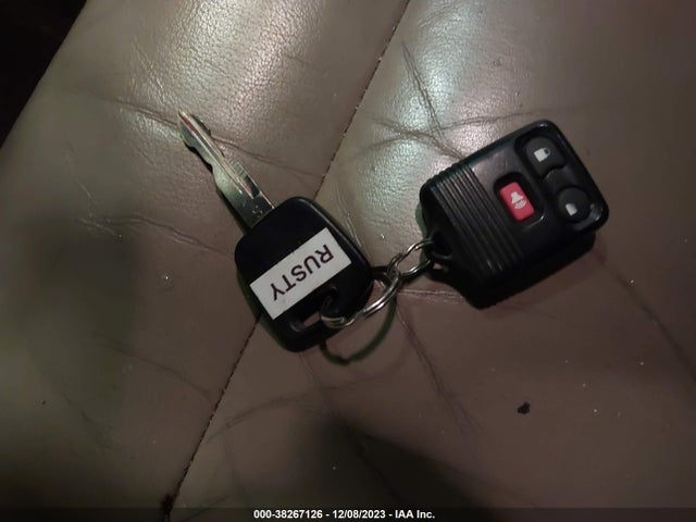 2001 FORD EXPLORER EDDIE BAUER VIN: 1FMZU74E11ZA83652