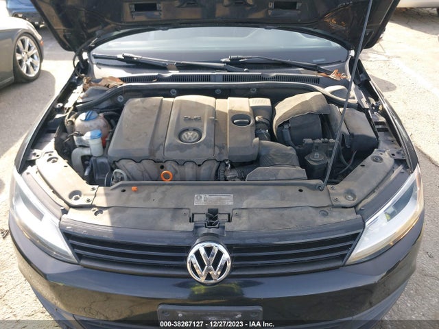 2012 VOLKSWAGEN JETTA 2.5L SE VIN: 3VWDP7AJ2CM304829
