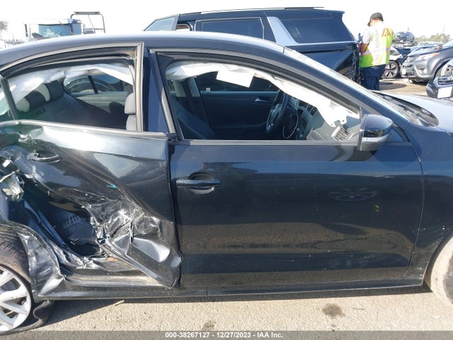 2012 VOLKSWAGEN JETTA 2.5L SE VIN: 3VWDP7AJ2CM304829