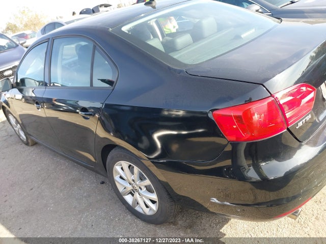 2012 VOLKSWAGEN JETTA 2.5L SE VIN: 3VWDP7AJ2CM304829