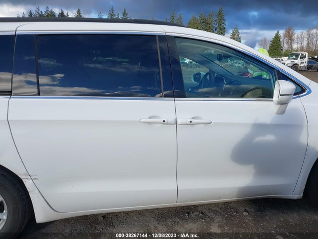 Chrysler Pacifica Touring L 2022 2C4RC1BG1NR178964 Image 13