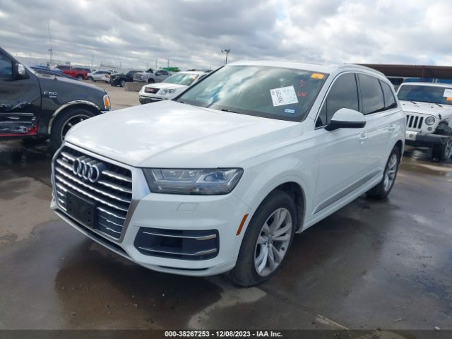 2019 AUDI Q7 WA1LAAF75KD043744 Photo 1