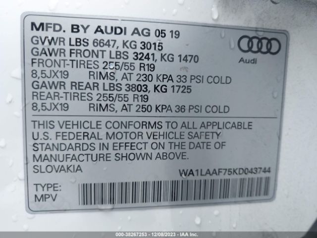 2019 AUDI Q7 WA1LAAF75KD043744 Photo 8