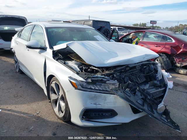 2018 1HGCV1F97JA097494 main image