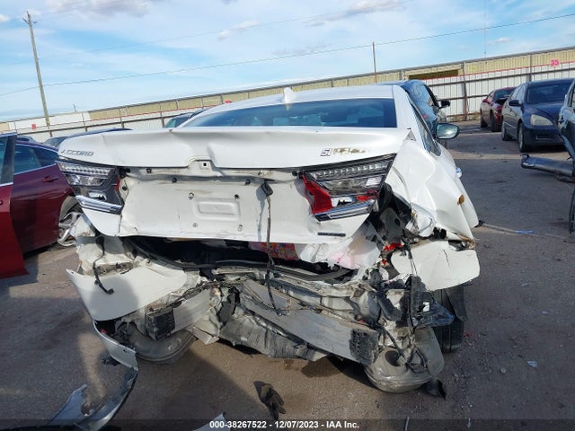 Honda Accord Touring 2018 1HGCV1F97JA097494 Image 17
