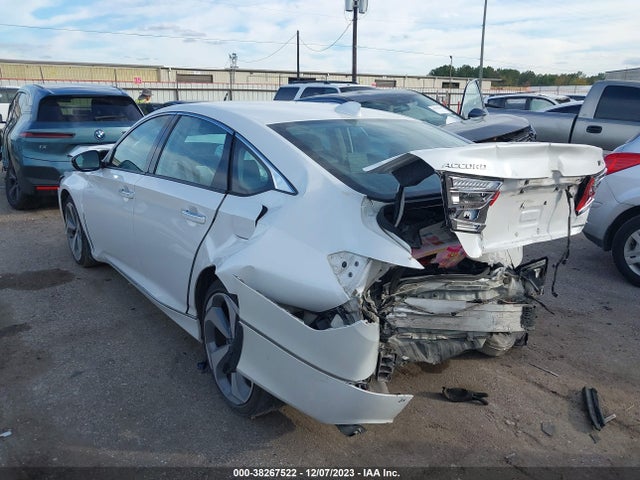 Honda Accord Touring 2018 1HGCV1F97JA097494 Image 3