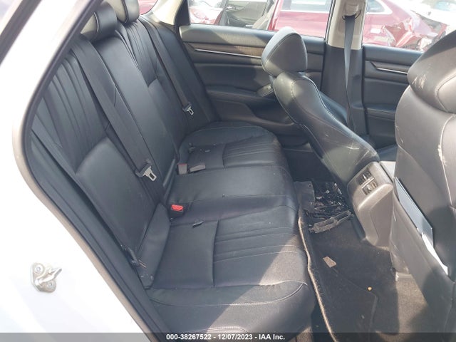 Honda Accord Touring 2018 1HGCV1F97JA097494 Image 8