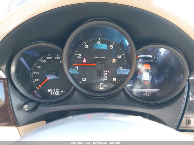 2017 PORSCHE MACAN WP1AA2A59HLB00629 Photo 6