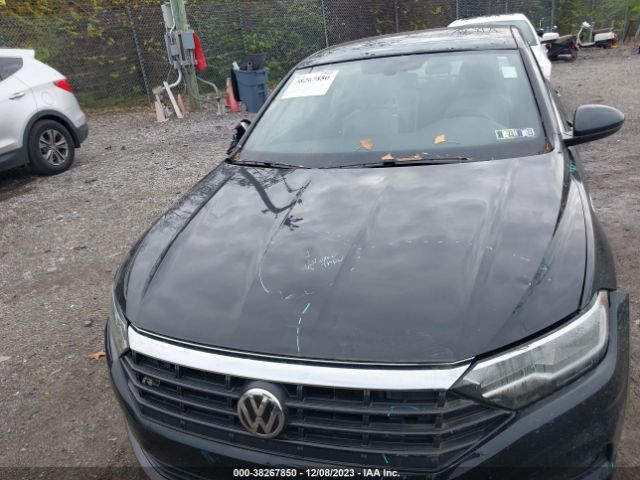 3VWC57BU6KM250900 Volkswagen Jetta R-line/s/se