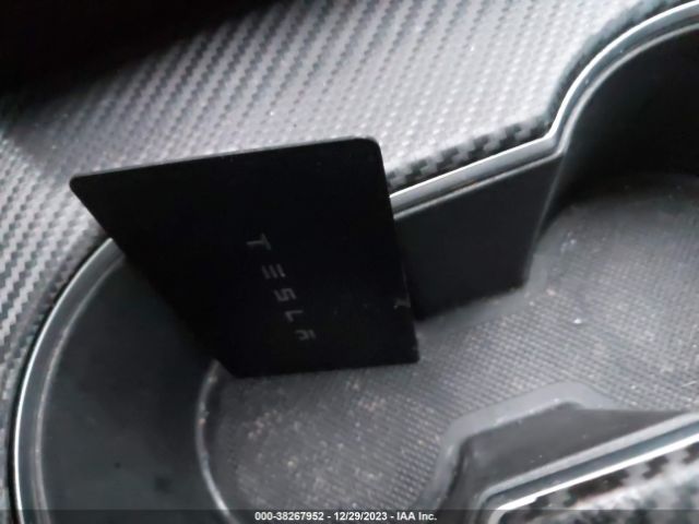 5YJ3E1EB4KF417995 Tesla Model 3 Long Range/performance