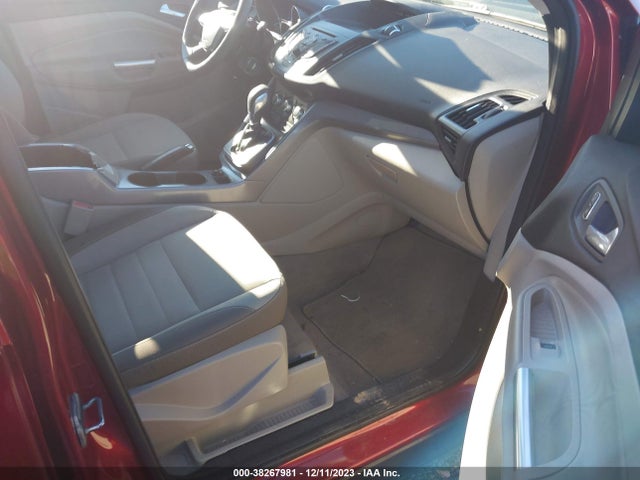 2013 FORD ESCAPE SE VIN: 1FMCU0GX1DUB44168