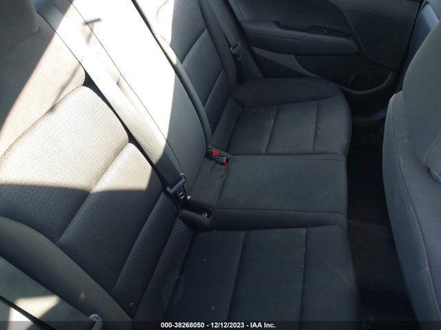 2018 HYUNDAI ELANTRA SE VIN: 5NPD74LF5JH354816