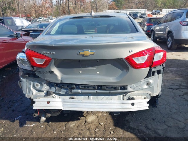 Chevrolet Cruze Lt Auto 2018 1G1BE5SM9J7106682 Image 16