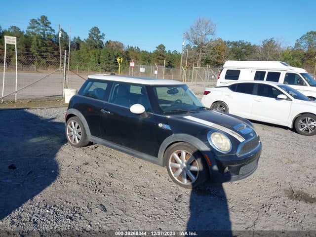 2009 MINI COOPER S WMWMF73569TT97254 Photo 0