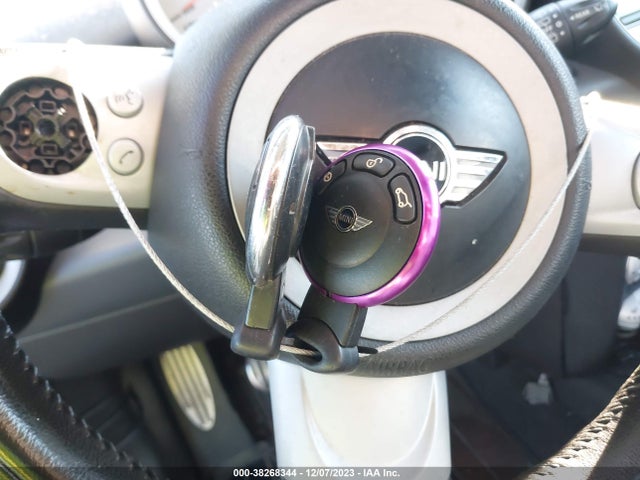 2009 MINI COOPER S WMWMF73569TT97254 Photo 10