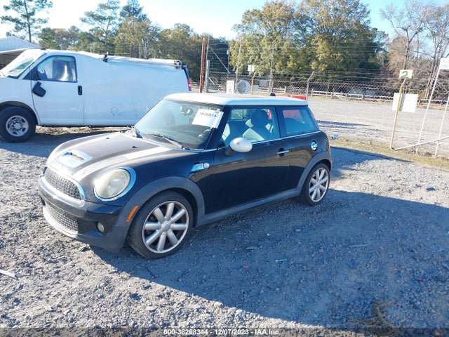 2009 MINI COOPER S WMWMF73569TT97254 Photo 1