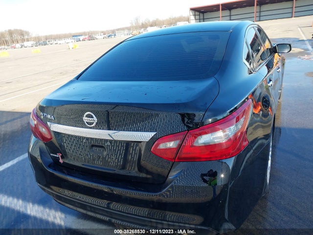 Nissan Altima 2.5 S 2018 1N4AL3AP7JC125401 Image 16