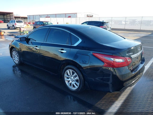 Nissan Altima 2.5 S 2018 1N4AL3AP7JC125401 Image 3
