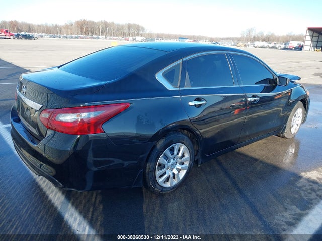 Nissan Altima 2.5 S 2018 1N4AL3AP7JC125401 Image 4
