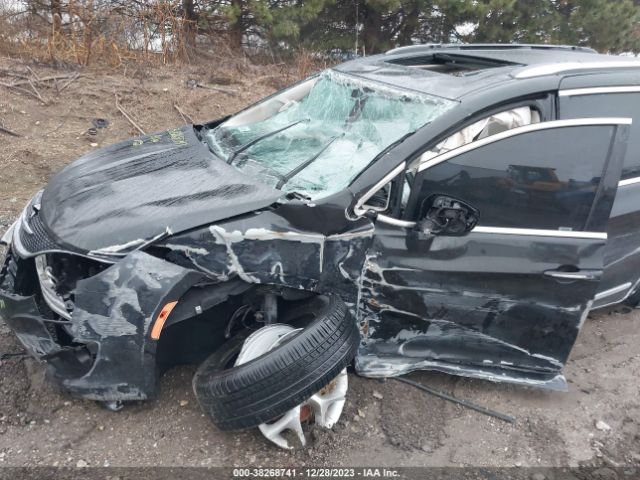 2C4RC1EG4JR352581 Chrysler Pacifica Touring L Plus
