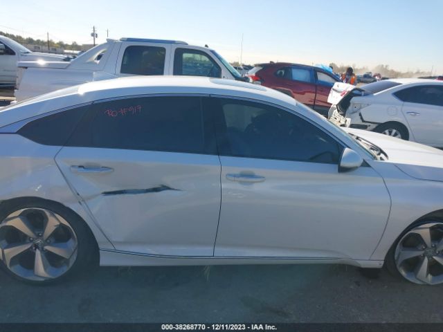 1HGCV2F99JA046567 Honda Accord Touring 2.0t