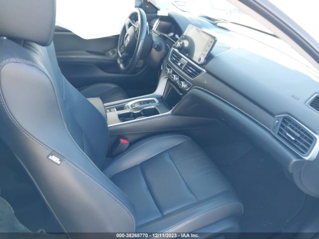 1HGCV2F99JA046567 Honda Accord Touring 2.0t