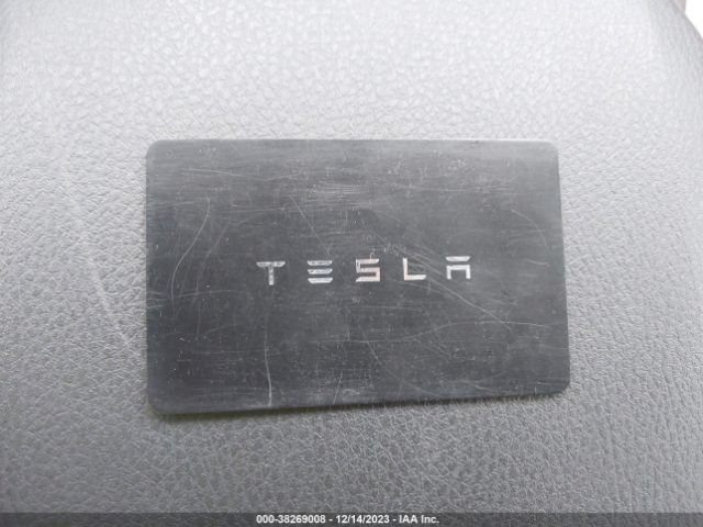 5YJ3E1EA6JF053097 Tesla MODEL 3