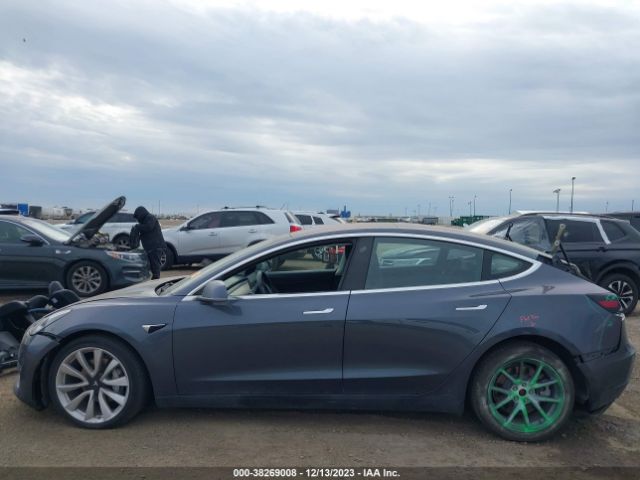 5YJ3E1EA6JF053097 Tesla MODEL 3