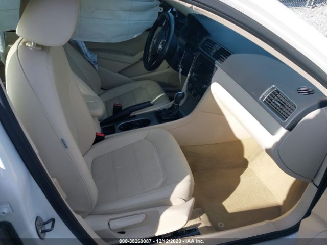 1VWBT7A30EC059991 Volkswagen PASSAT SE