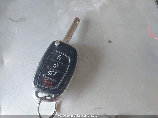 Hyundai TUCSON SE 2019 KM8J2CA41KU982727 Image 11