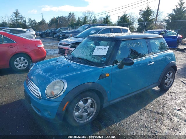 2009 MINI COOPER WMWMF335X9TU69839 Photo 1