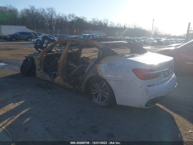 2019 BMW 7 SERIES WBA7E4C57KGV70339 Photo 2