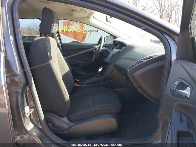 2018 FORD FOCUS SE VIN: 1FADP3F27JL269836