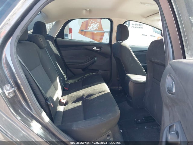 2018 FORD FOCUS SE VIN: 1FADP3F27JL269836