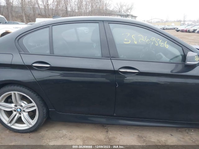 BMW 535i Xdrive 2015 WBA5B3C51FD541615 Image 13