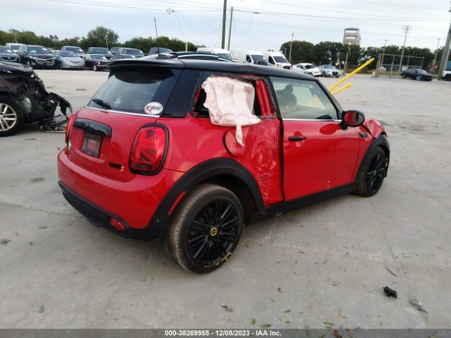 2022 MINI HARDTOP 2 DOOR WMW13DJ0XN2R89418 Photo 3