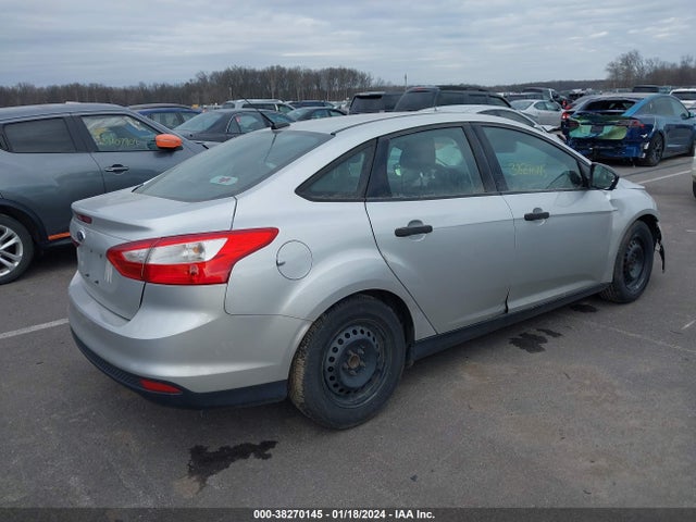 Ford FOCUS S 2014 1FADP3E29EL443302 Image 4