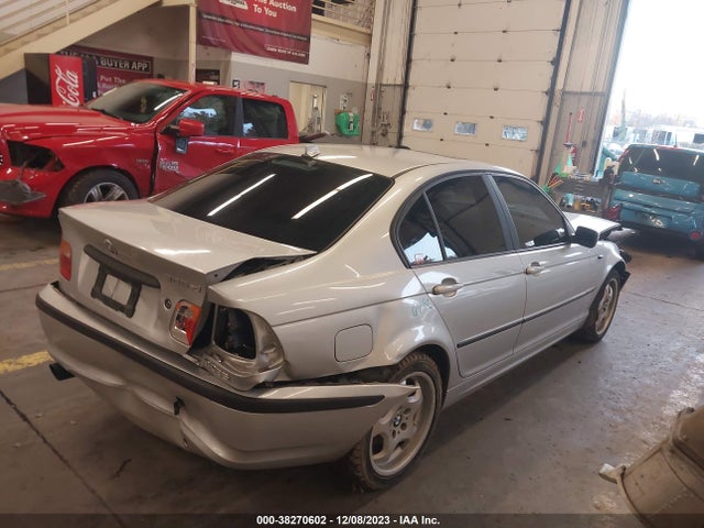 2004 BMW 3 SERIES WBAEU33484PR10760 Photo 3