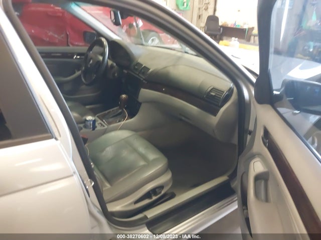 2004 BMW 3 SERIES WBAEU33484PR10760 Photo 4